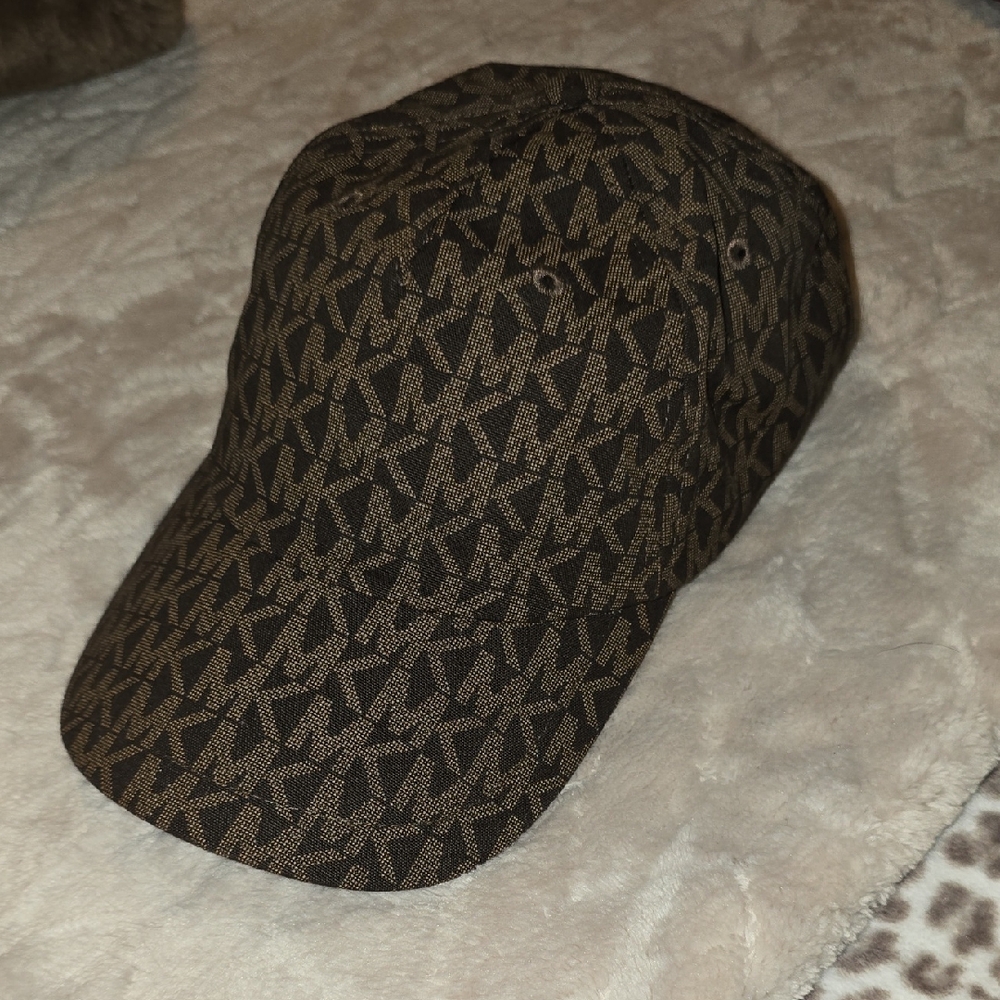 New Michael KORS Brown Patterned Baseball Cap